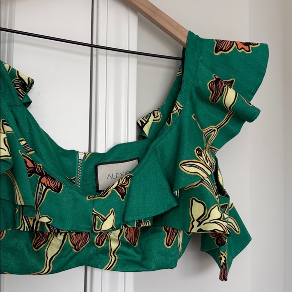 Alexis Hoshi Flutter Sleeve Crop Top in Jade Green Orchid Size M - Picture 5 of 11